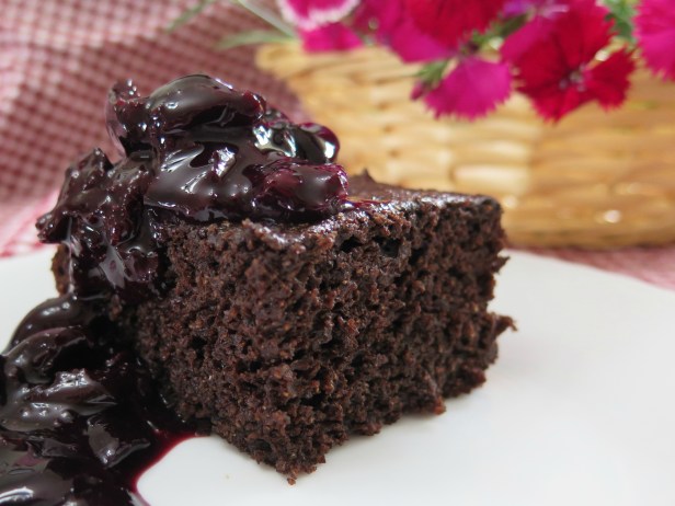 choc cake cherry sauce1.jpg